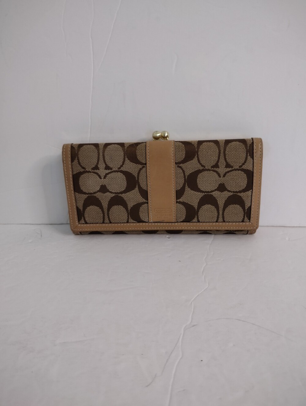 Coach Vintage Signature Kisslock Wallet Khaki Canvas Brown Leather Leatherware - Picture 3 of 8